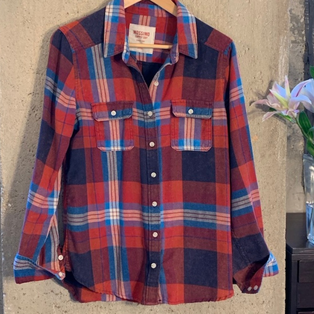 Very Cozy Flannel in Good Condition!